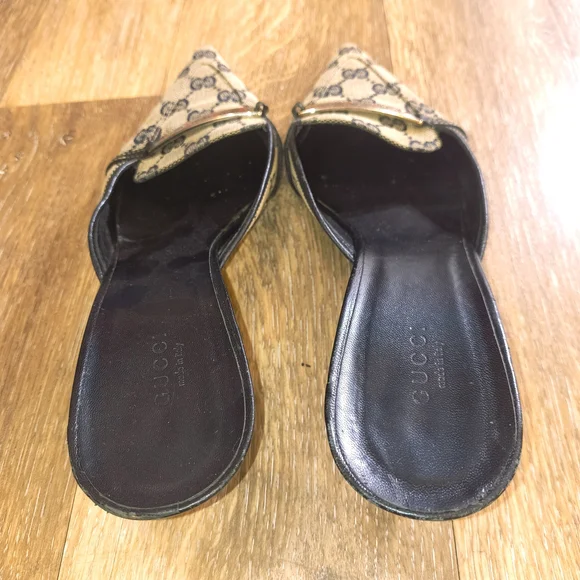 Gucci - Vintage Monogram Printed Mules - Size 9B - Excellent Price Limited Time - Picture 7 of 17
